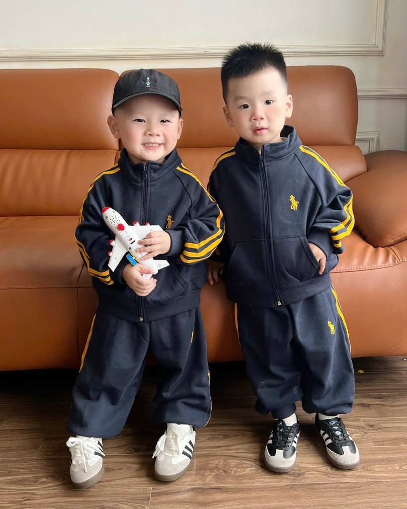 SET BỘ DÀI NỈ KHOÁC THỂ THAO THÊU NGỰA BÉ TRAI