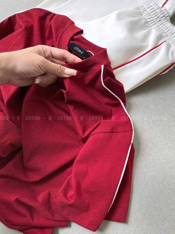 SET ÁO ĐỎ QUẦN SUÔNG TRẮNG SỌC NỮ