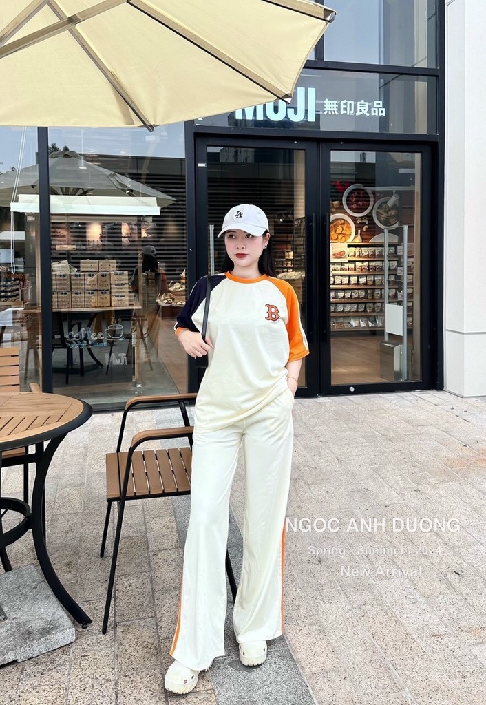 SET BỘ ADI.DAS IN CHỮ B QUẦN SUÔNG NỮ