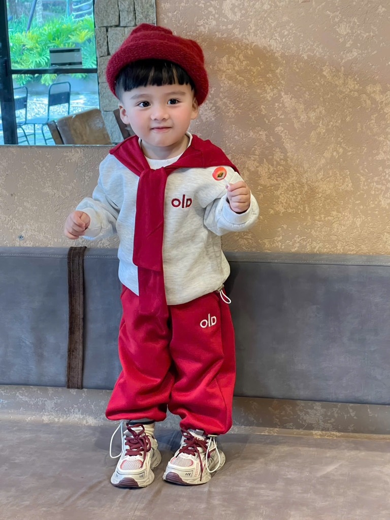 SET BỘ DÀI ALO ĐỎ KẺ KÈM KHĂN BÉ TRAI BÉ GÁI SẴN