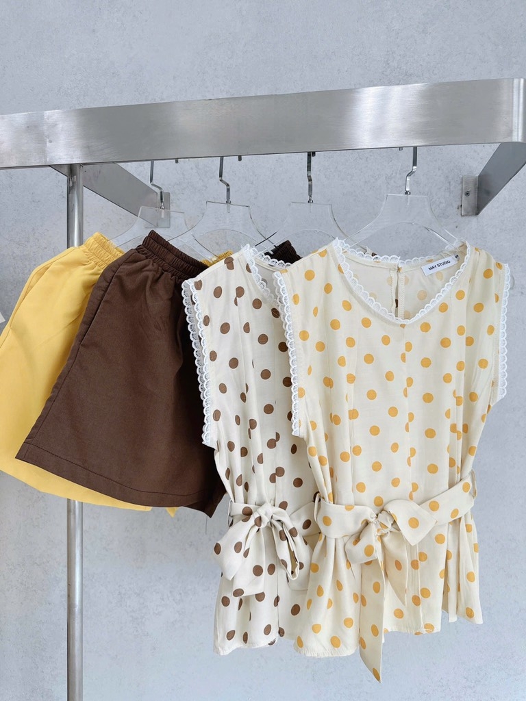 SET ÁO CHẤM BI PHỐI REN KÈM ĐAI THẮT ĐIỆU ĐÀ NỮ SẴN (Sale 129k)