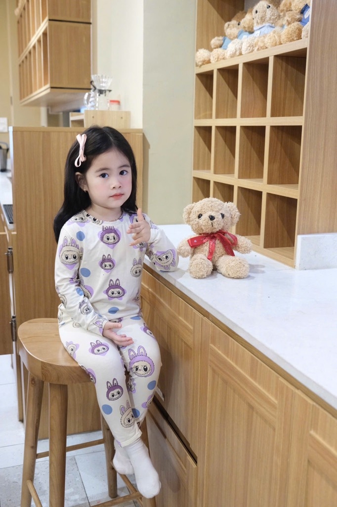 SET 2 BỘ COTTON LABUBUTHU ĐÔNG  BÉ GÁI (sale 79k)