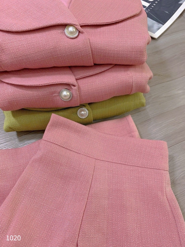 SET DẠ WEET LI-EN CỔ V SEN CÚC NGỌC QUẦN LI SẴN