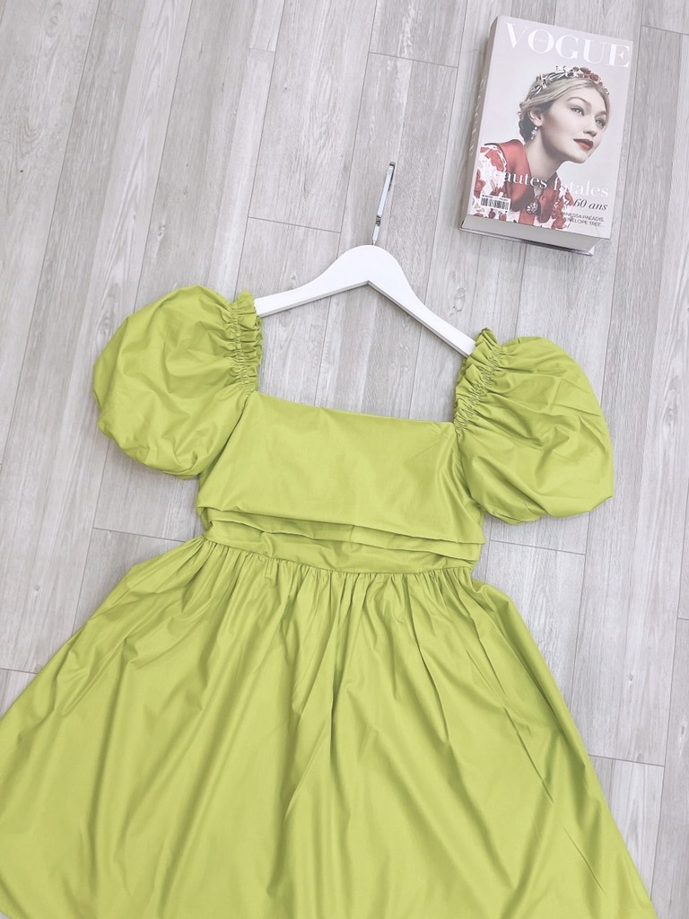 VÁY XANH LI NGỰC NƠ SAU