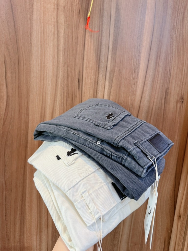 QUẦN JEAN THÊU CS NỮ