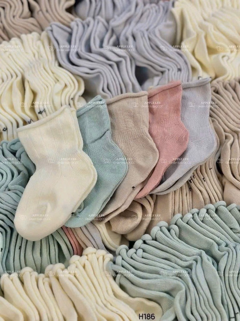 ĐỒ LÓT - TẤT NHIỀU MÀU CHO BÉ