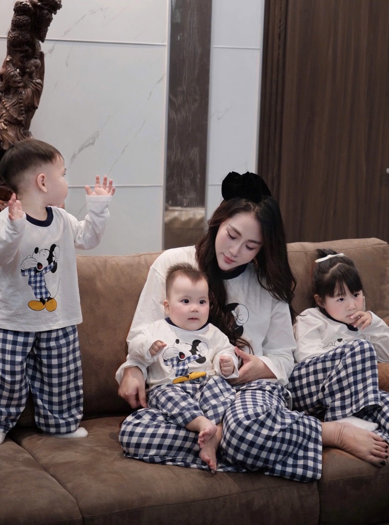 SET BỘ DÀI MICKEY QUẦN KẺ XANH THAN MẸ VÀ BÉ