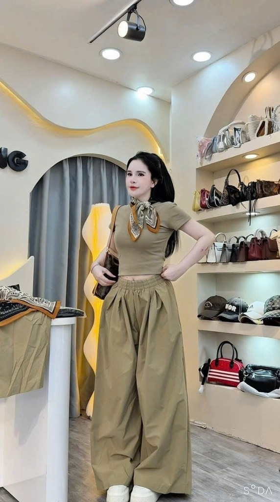 SET ÁO THUN QUẦN SUÔNG RỘNG KÈM KHĂN NỮ