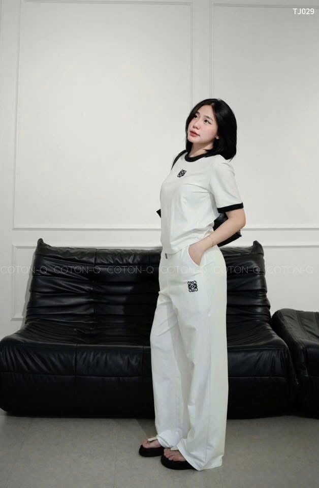 SET BỘ ÁO CỘC TAY PHỐI VIỀN CỔ KÈM QUẦN SUÔNG NỮ