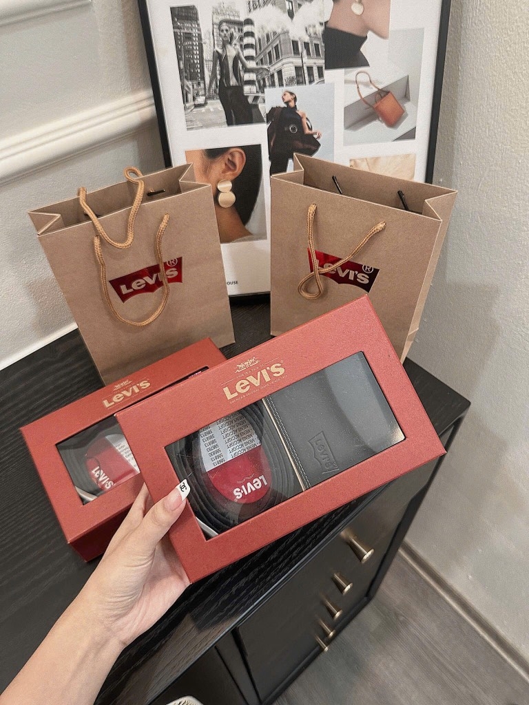 THẮT LƯNG L.Vv KÈM VÍ