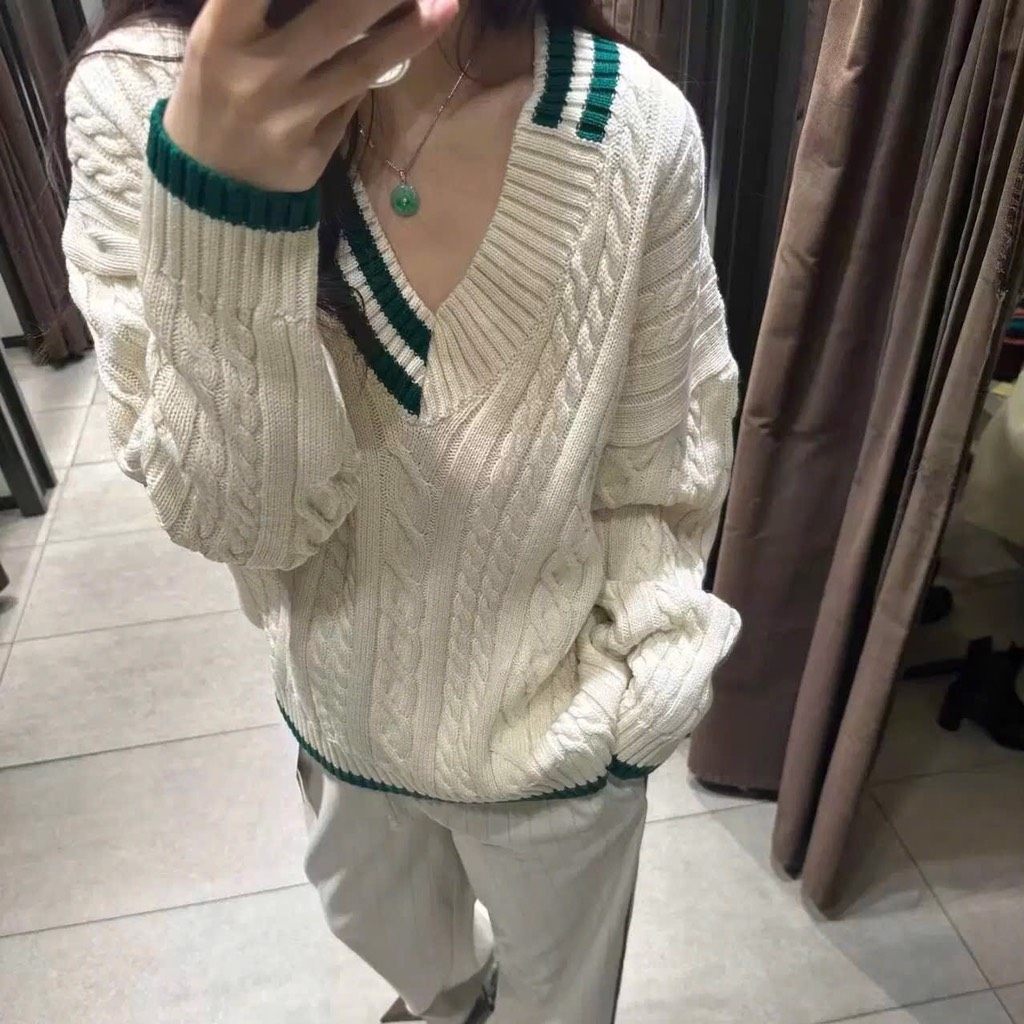 LEN ĐỎ KEM CỔ TIM VẶN THỪNG