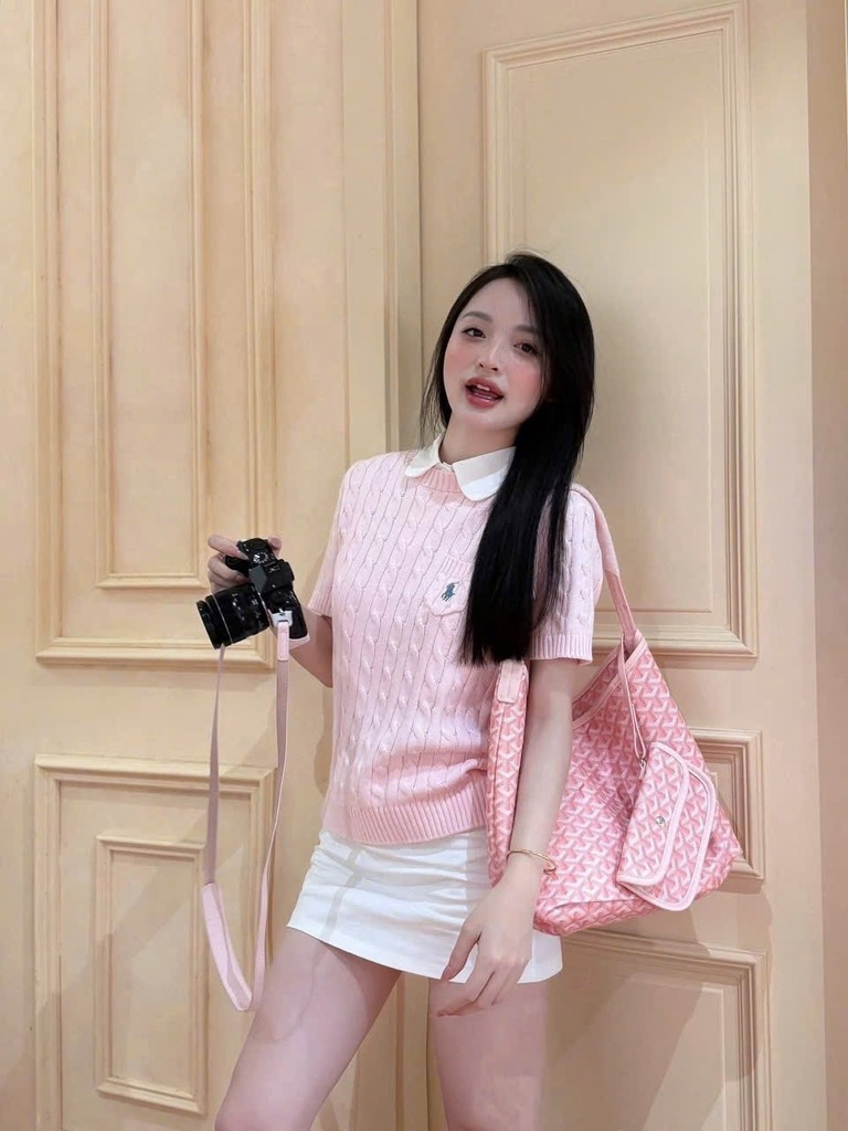 ÁO LEN DỆT KIM MÀU HỒNG CỔ TRÒN THÊU NGỰA NỮ THU ĐÔNG SẴN