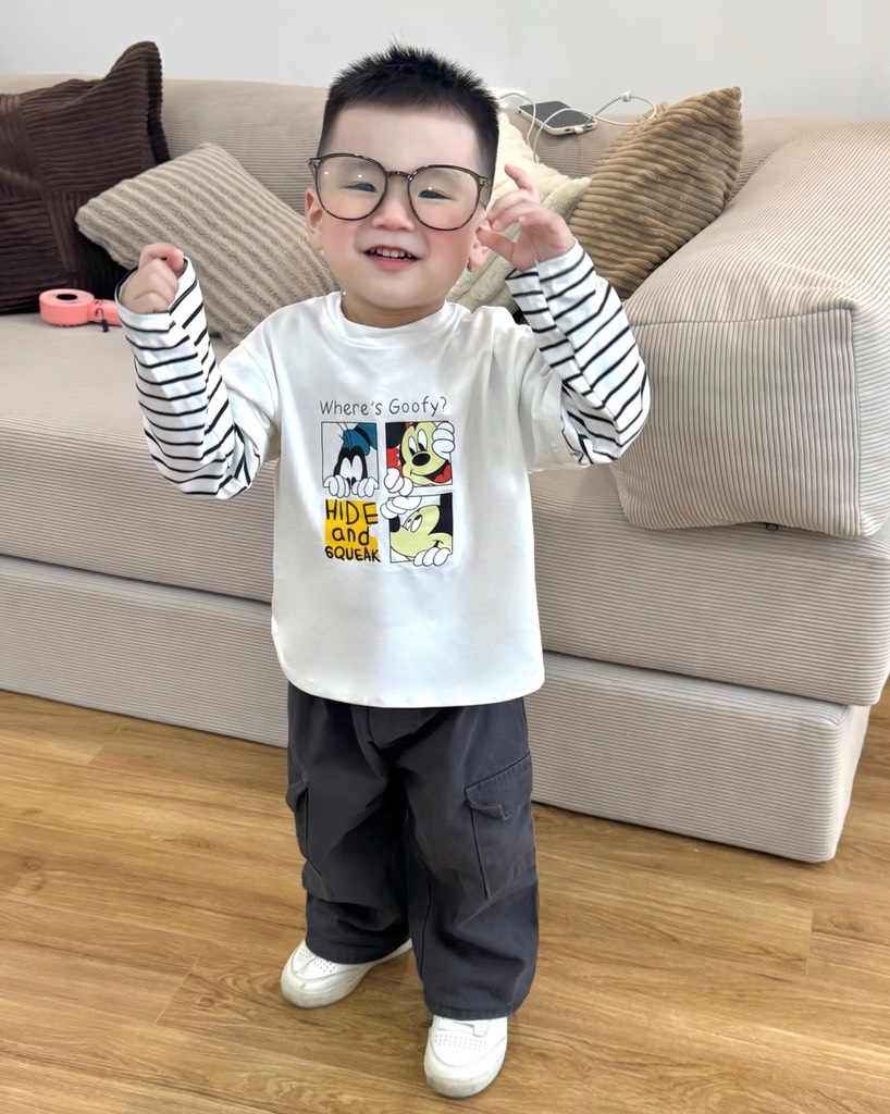 SET 2 ÁO DÀI PHỐI TAY KẺ MICKEY WHERE'S GOOFY TRẮNG THAN BÉ TRAI
