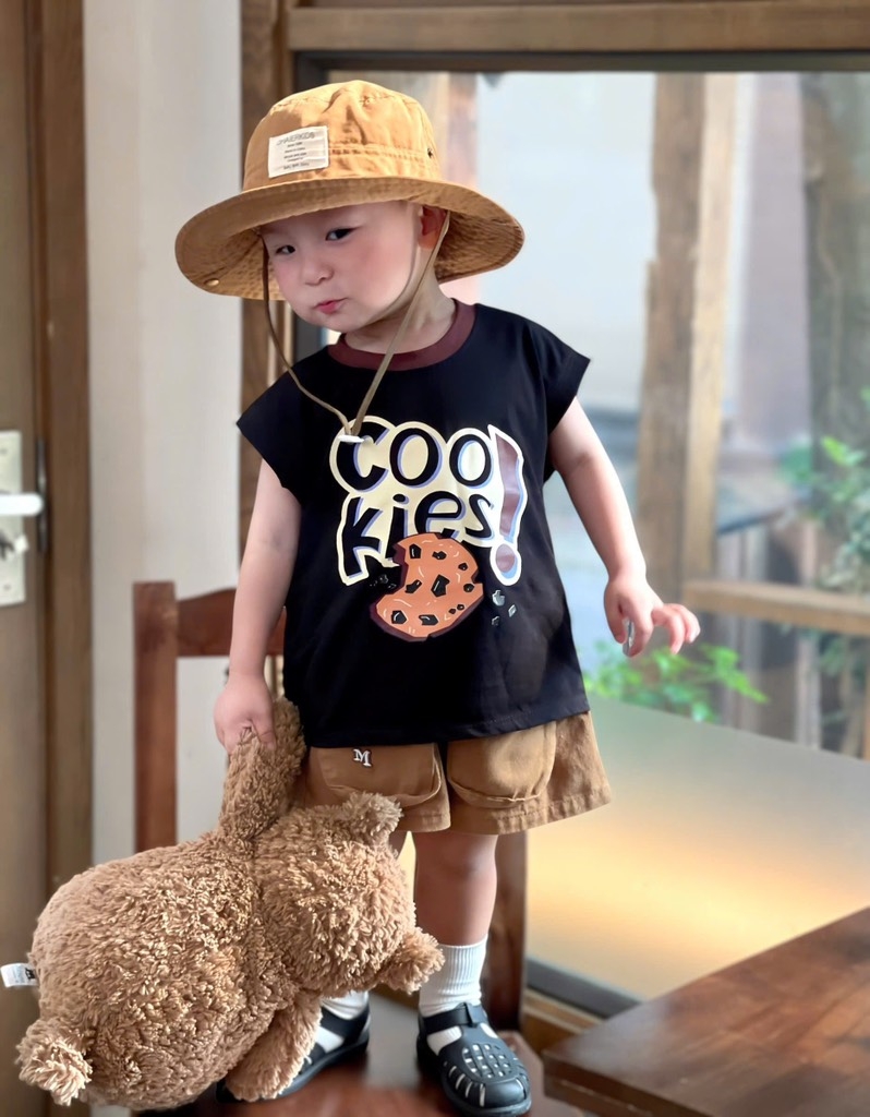 SET ÁO ĐEN QUẦN NÂU BÉ TRAI(XẢ 65k)