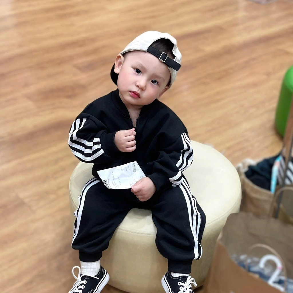 SET BỘ DÀI ĐEN SỌC TRẮNG BÉ TRAI