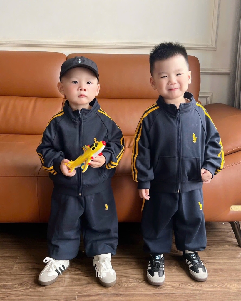 SET BỘ DÀI NỈ KHOÁC THỂ THAO THÊU NGỰA BÉ TRAI