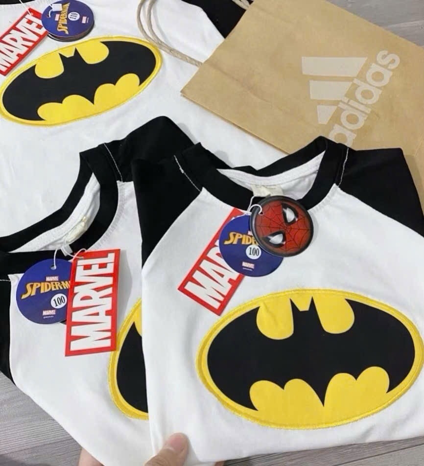 BỘ SIÊU NHÂN MARVAL DÀI TAY ĐỎ PHỐI GHI - BATMAN TRẮNG PHỐI ĐEN