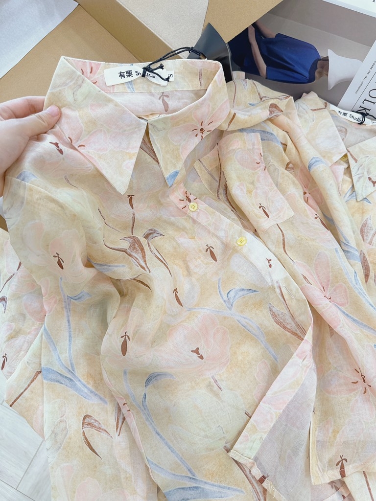 ÁO SƠ MI HOA CỎ 1 TÚI TRƯỚC NỮ