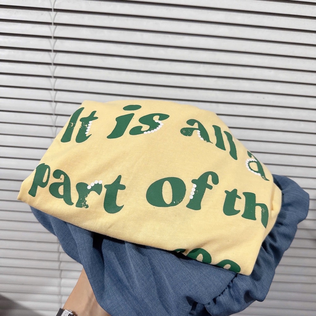 SET ÁO VÀNG CHÂN VÁY XANH DÀI NỮ