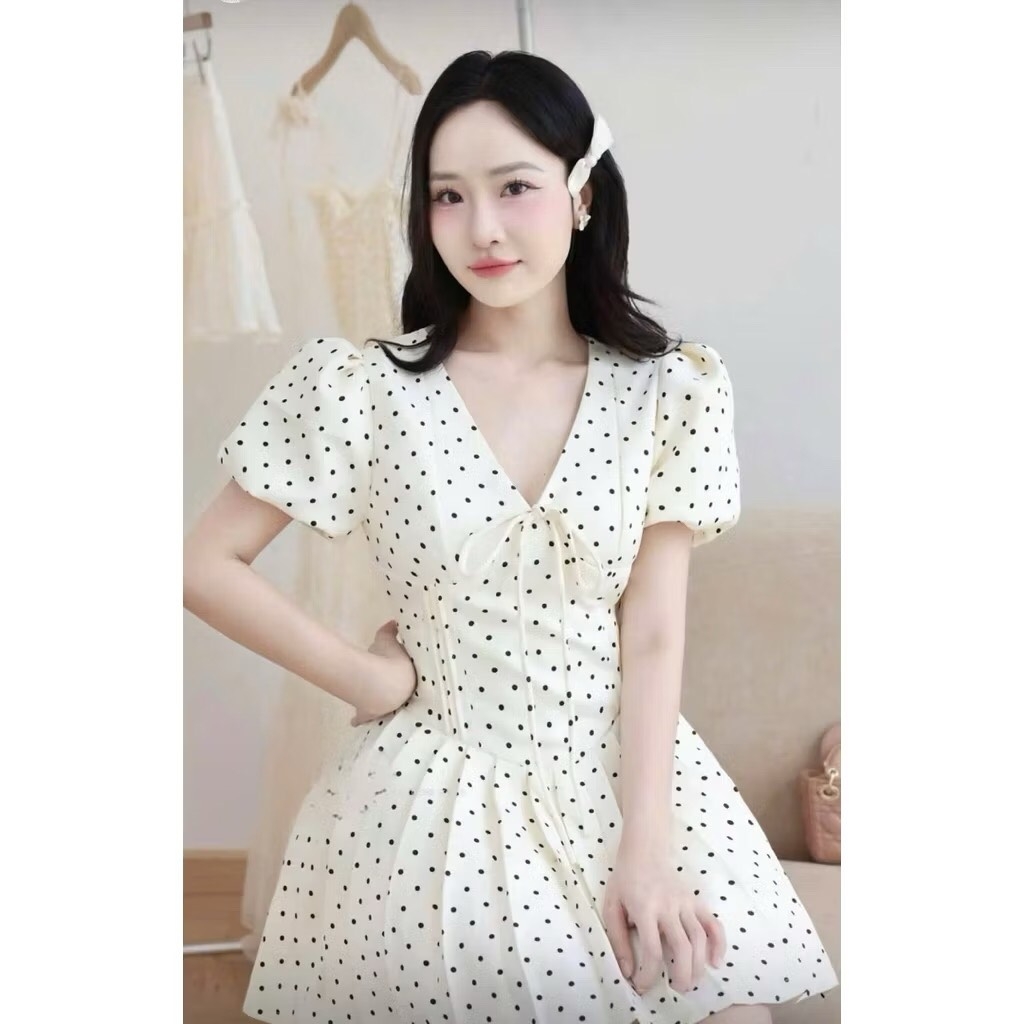 VÁY CHẤM BI XẾP LI CỔ TIM TAY BỒNG 2 LỚP NỮ
