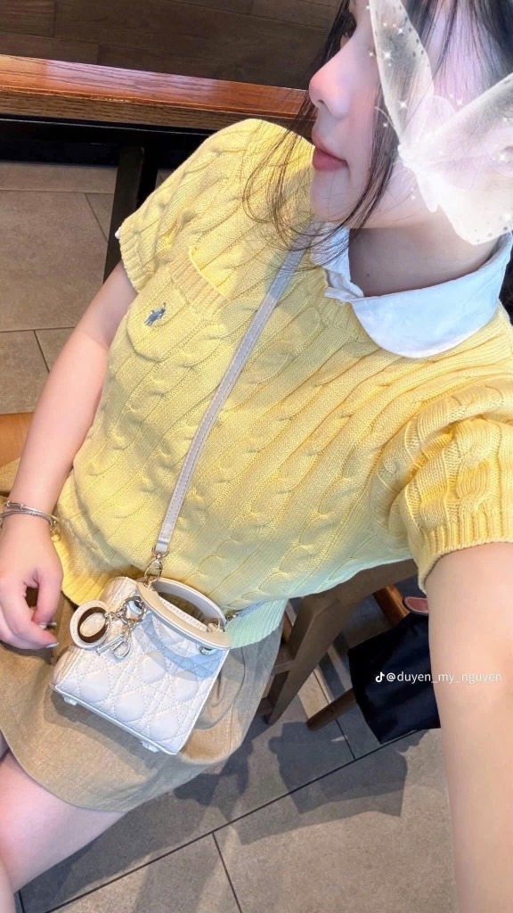 ÁO LEN CỘC DỆT KIM CỔ TRÒN THÊU NGỰA NỮ THU ĐÔNG