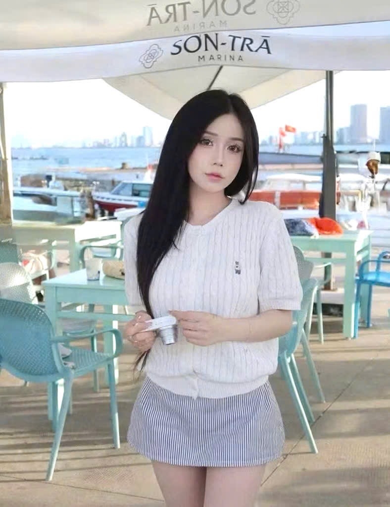 ÁO LEN CDG THÊU GẤU CỘC TAY NỮ THU ĐÔNG