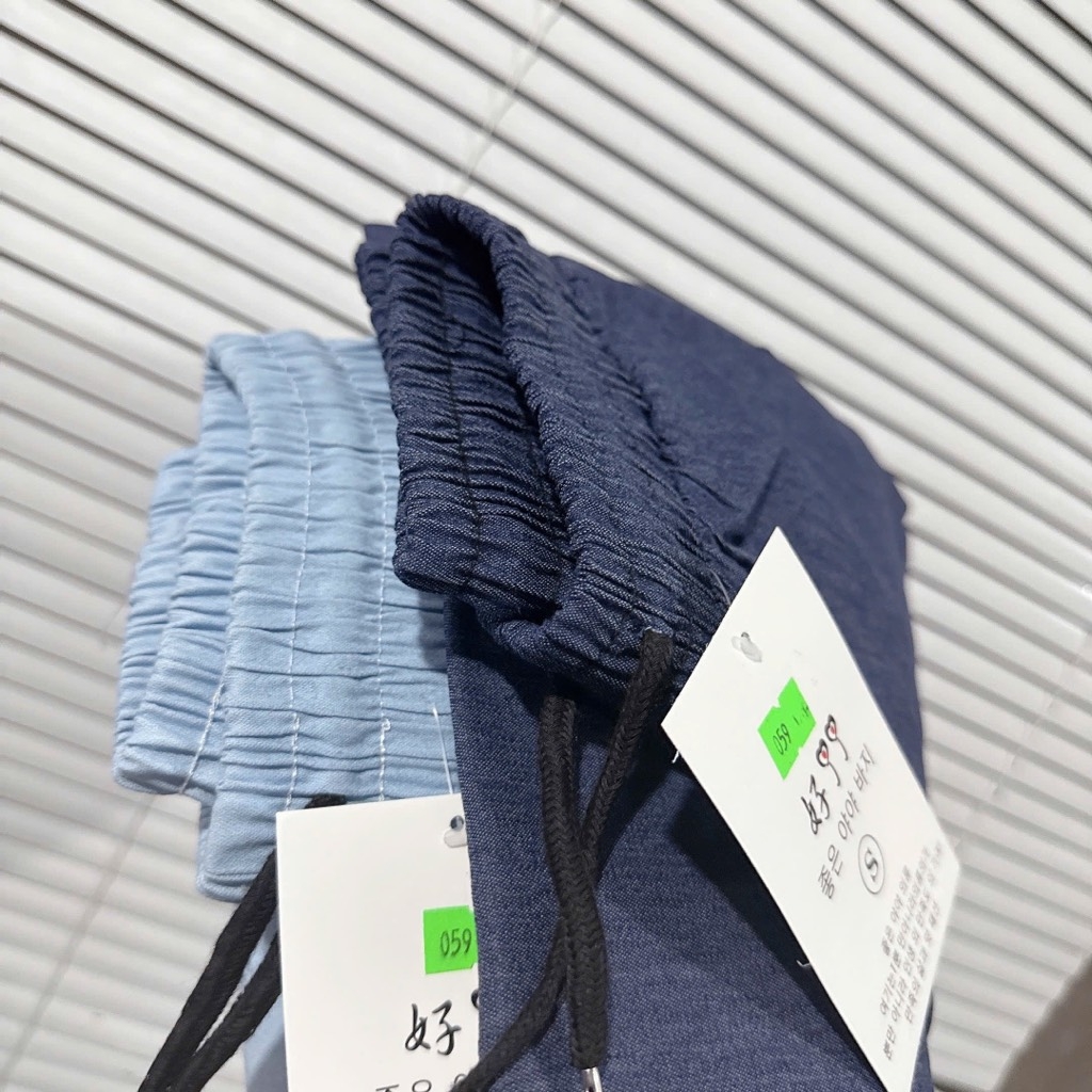 QUẦN BÒ GIẤY ỐNG SUÔNG 2 MÀU NỮ