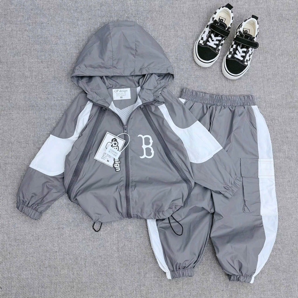 SET BỘ DÀI THỂ THAO B CÓ MŨ 2 MÀU BÉ TRAI (SALE 95k)