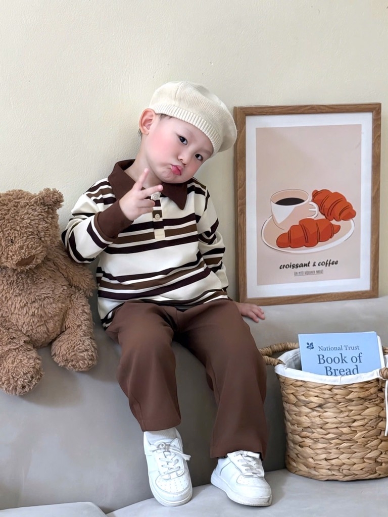 SET BỘ DÀI ÁO POLO KẺ NÂU QUẦN SUÔNG NÂU BÉ TRAI