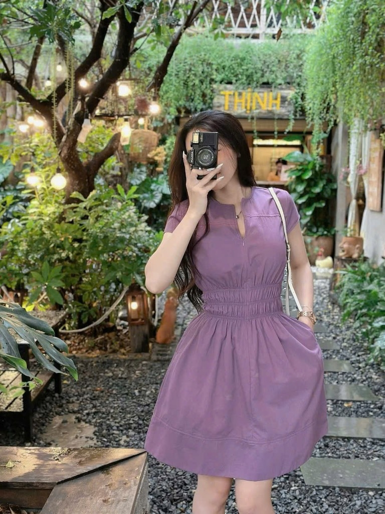 VÁY ĐỎ CẠP CHUN TÔN EO NỮ SẴN(XẢ 109k)