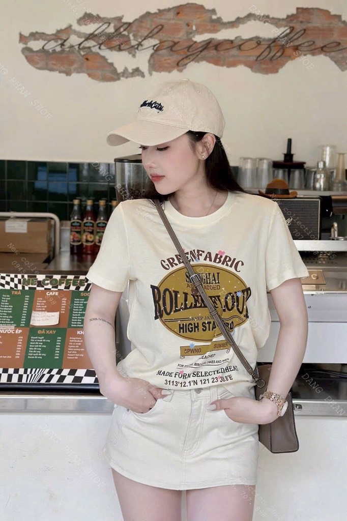 ÁO PHÔNG BE HOẠ TIẾT CHỮ ROLLER FLOOR NỮ