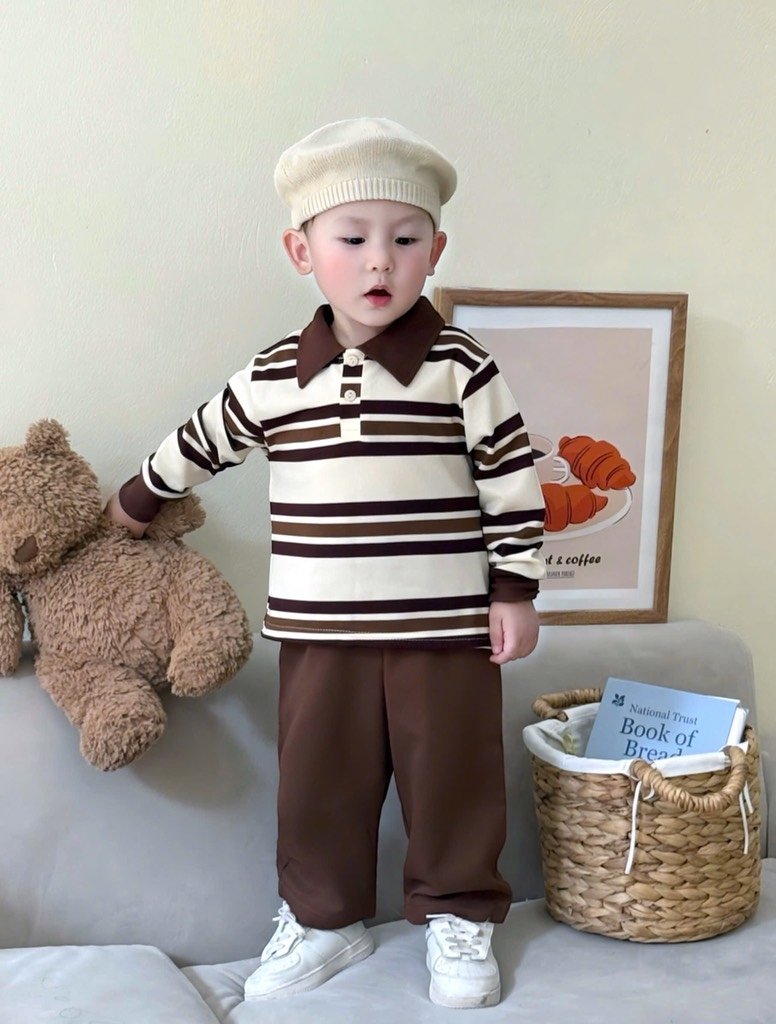 SET BỘ DÀI ÁO POLO KẺ NÂU QUẦN SUÔNG NÂU BÉ TRAI