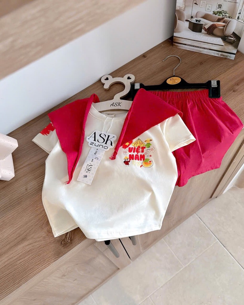 SET ĐỘC LẬP TỰ DO KÈM KHĂN BÉ TRAI BÉ GÁI