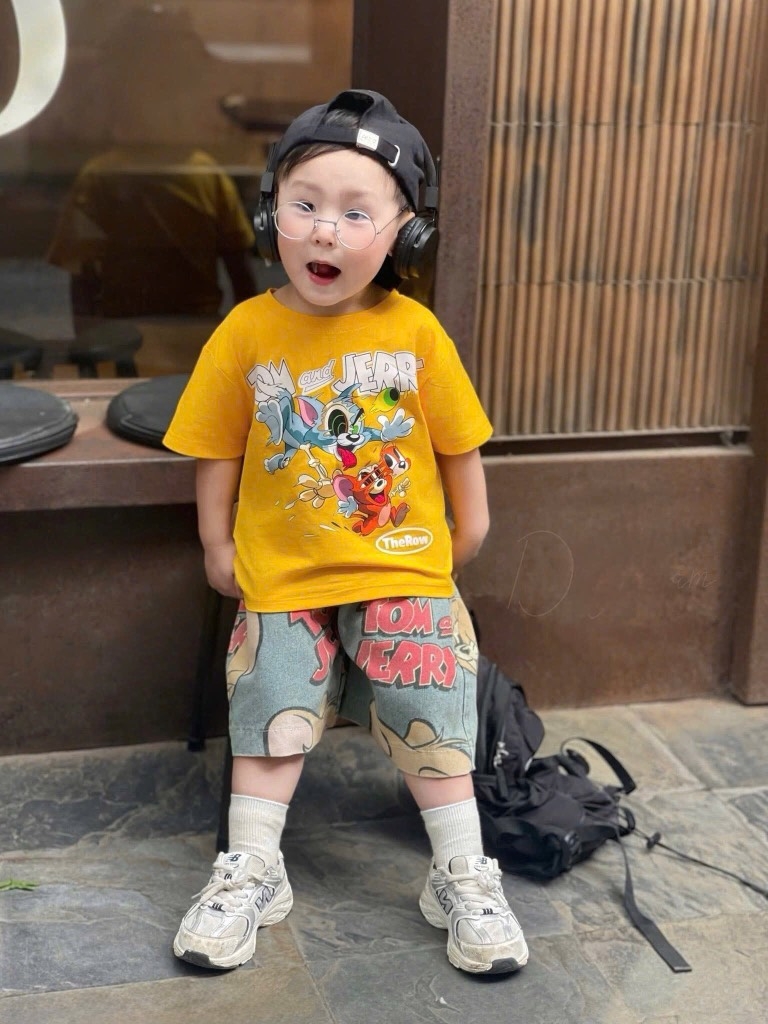 SET BÉ TOM VÀ JERRY BÉ TRAI