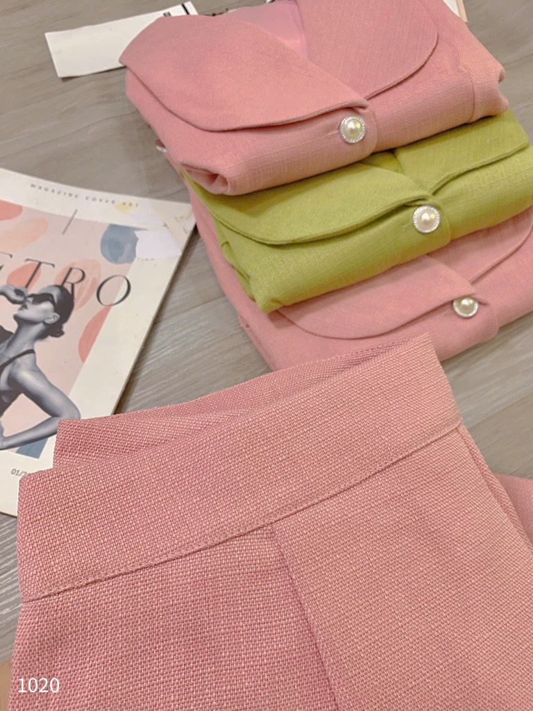 SET DẠ WEET LI-EN CỔ V SEN CÚC NGỌC QUẦN LI SẴN