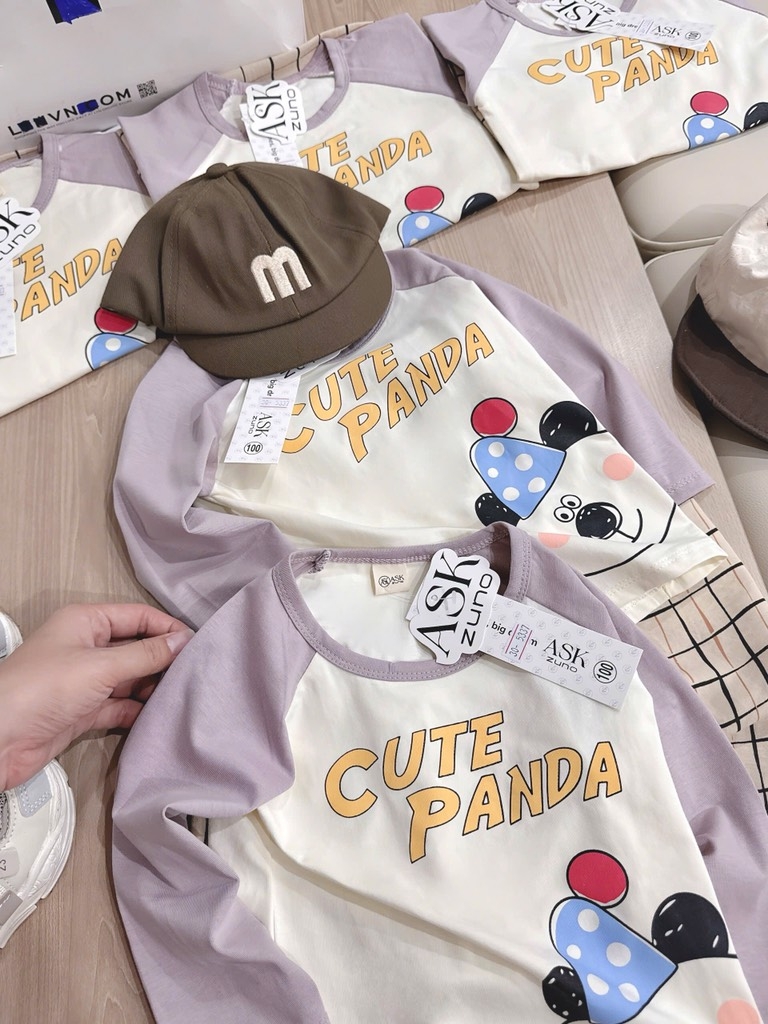 SET BỘ DÀI CUTE PANDA PHỐI QUẦN KẺ BÉ TRAI SẴN(XẢ 39k)