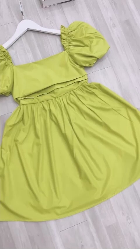 VÁY XANH LI NGỰC NƠ SAU