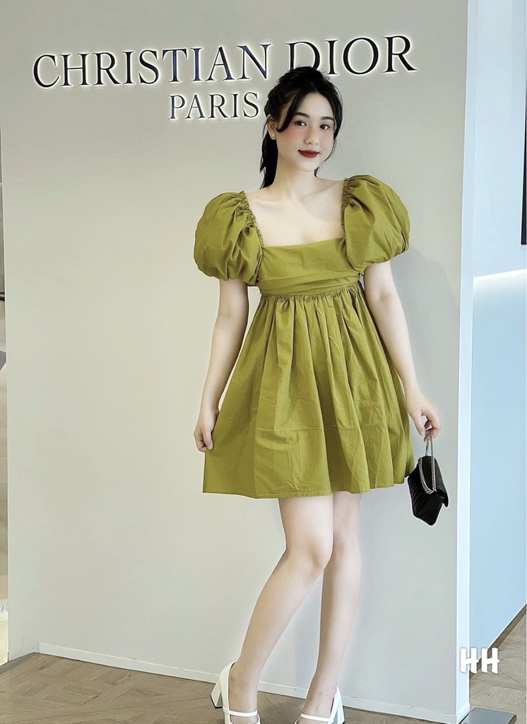 VÁY XANH LI NGỰC NƠ SAU