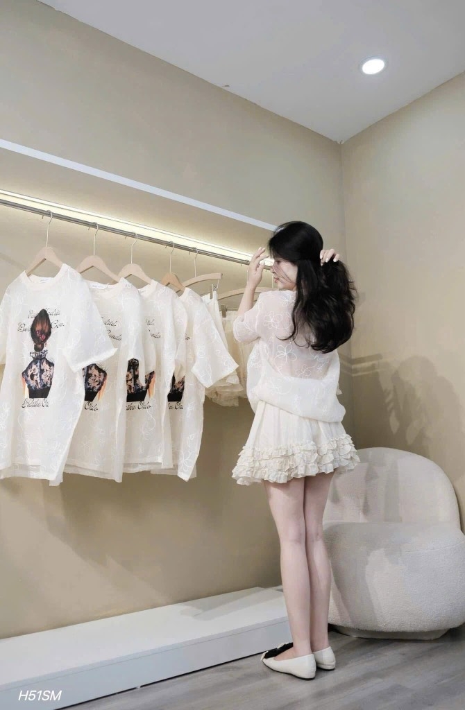 ÁO VOAN HOA IN HÌNH CÔ GÁI NỮ (XẢ 45k)