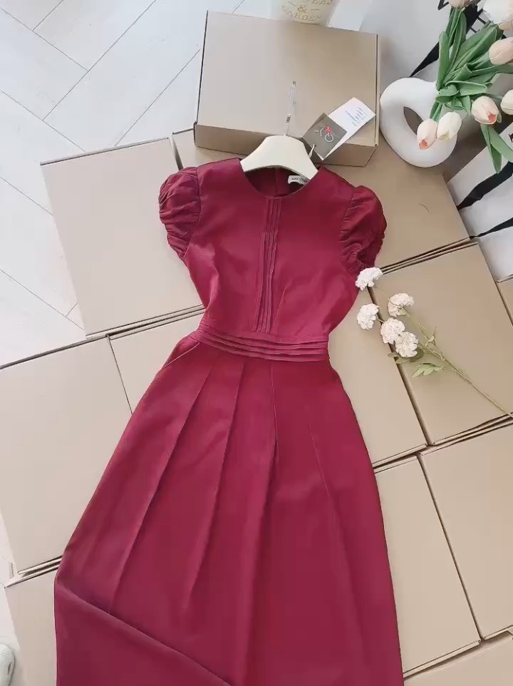 VÁY ĐỎ ĐÔ LI EO TAY BỒNG DÁNG DÀI NỮ