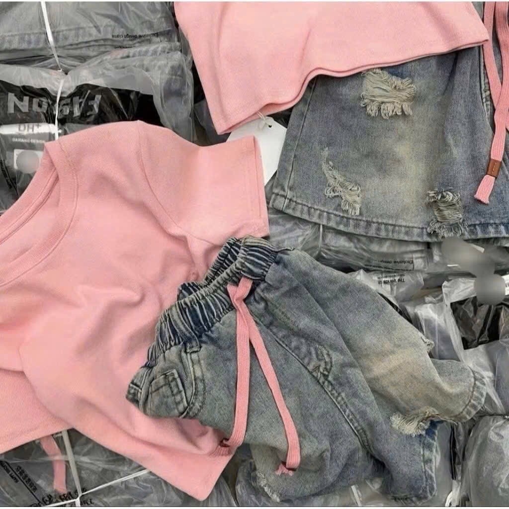 ÁO PHÔNG HỒNG+ QUẦN NGỐ JEAN ỐNG RỘNG GÂU CẠP CHUN NỮ