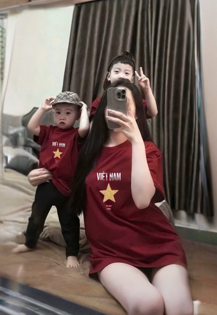 ÁO PHÔNG TỰ HÀO NGƯỜI VIỆT MẸ - CON