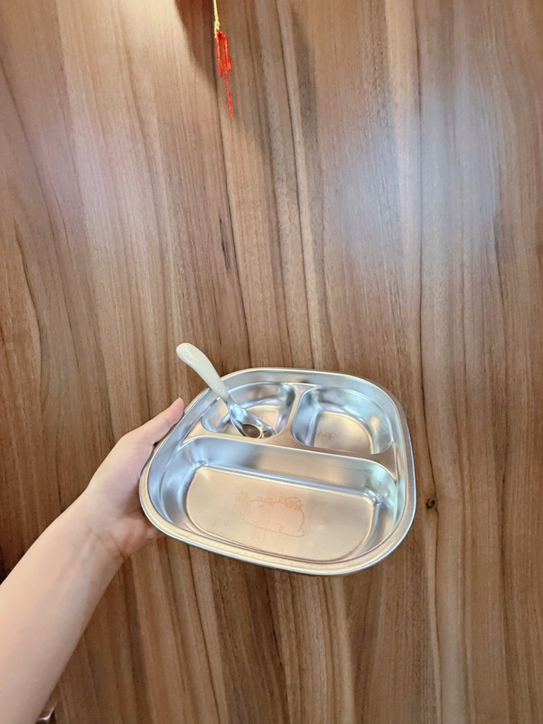 ĐỒ GIA DỤNG - KHAY ĂN 3 NGĂN HÌNH THÚ DỄ THƯƠNG CHO CÁC BÉ