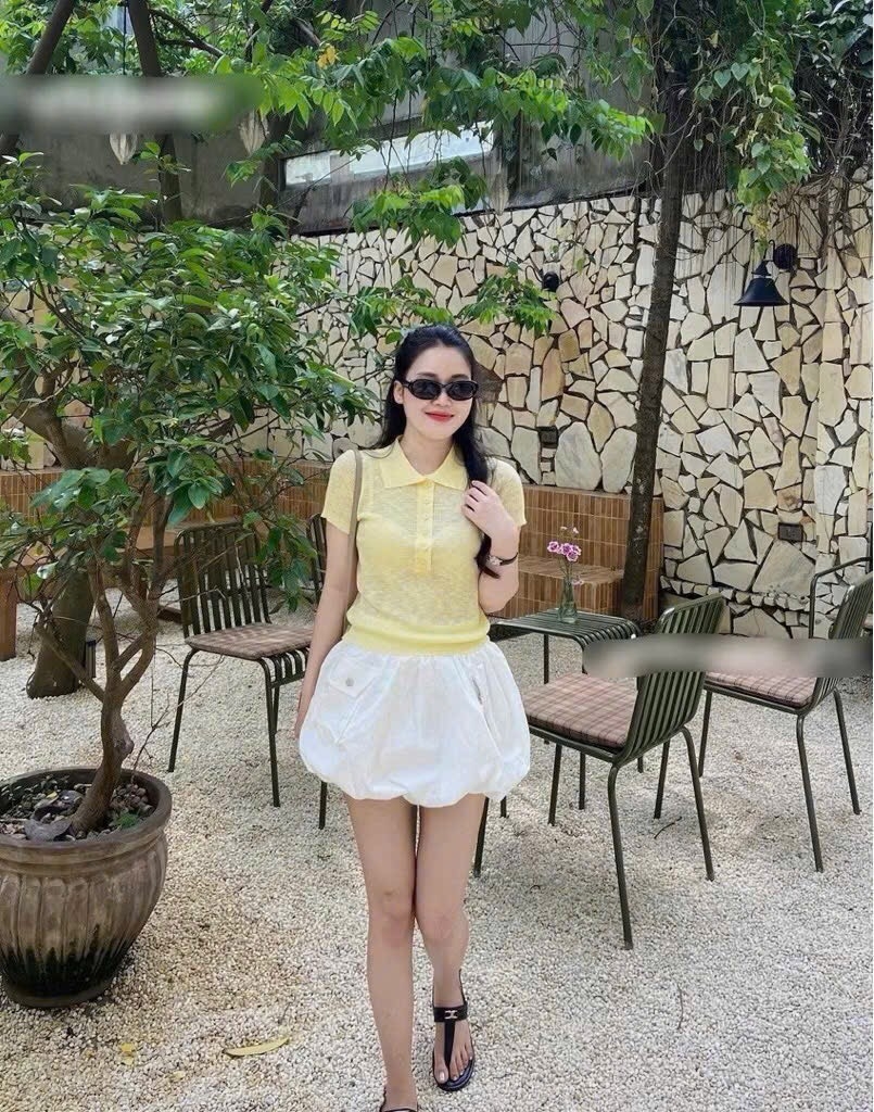 ÁO TĂM LEN CỔ BẺ SIÊU XINH SẴN