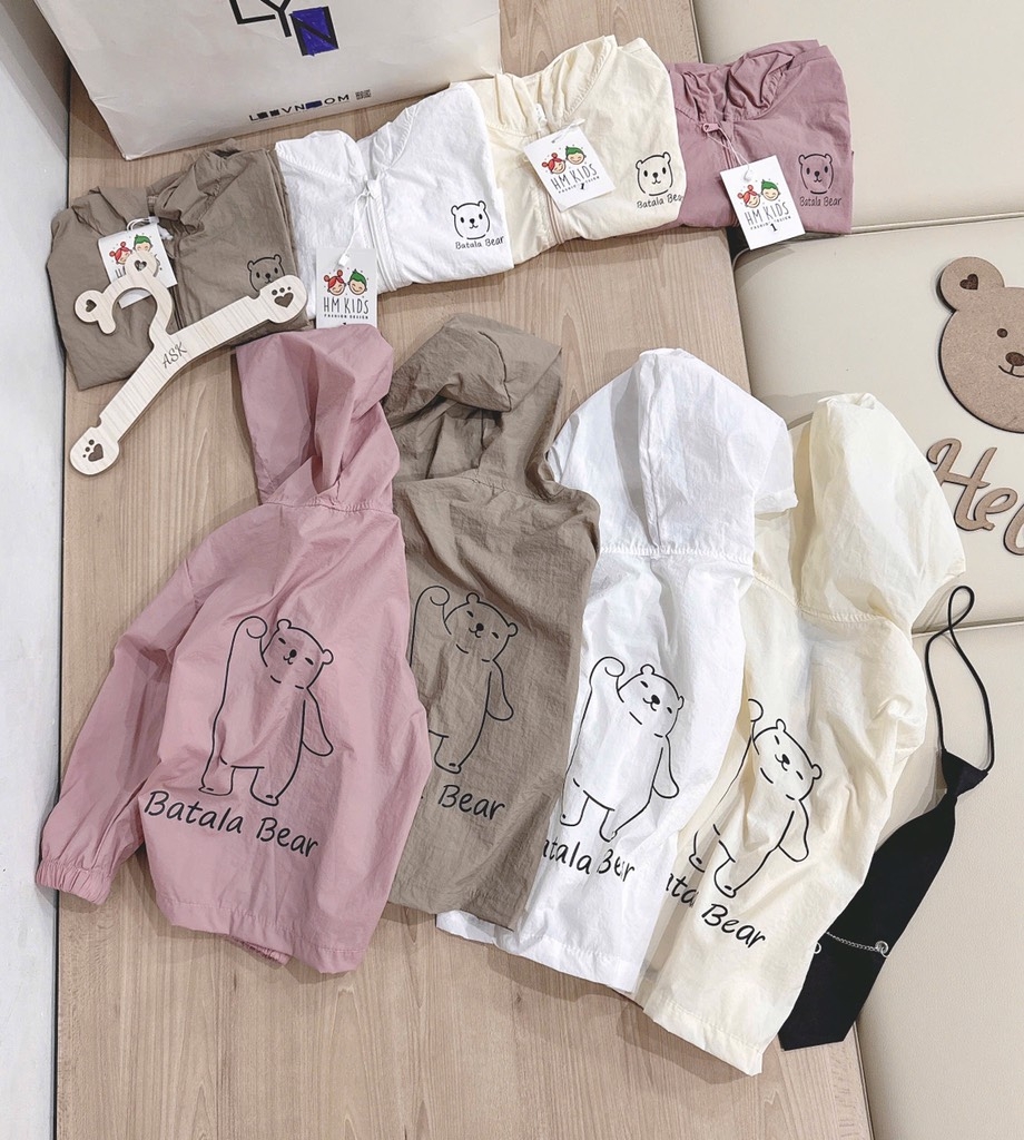 ÁO KHOÁC GIÓ IN GẤU 4 MÀU BÉ TRAI BÉ GÁI SẴN (SALE 35k)