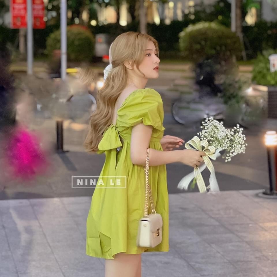 VÁY XANH LI NGỰC NƠ SAU