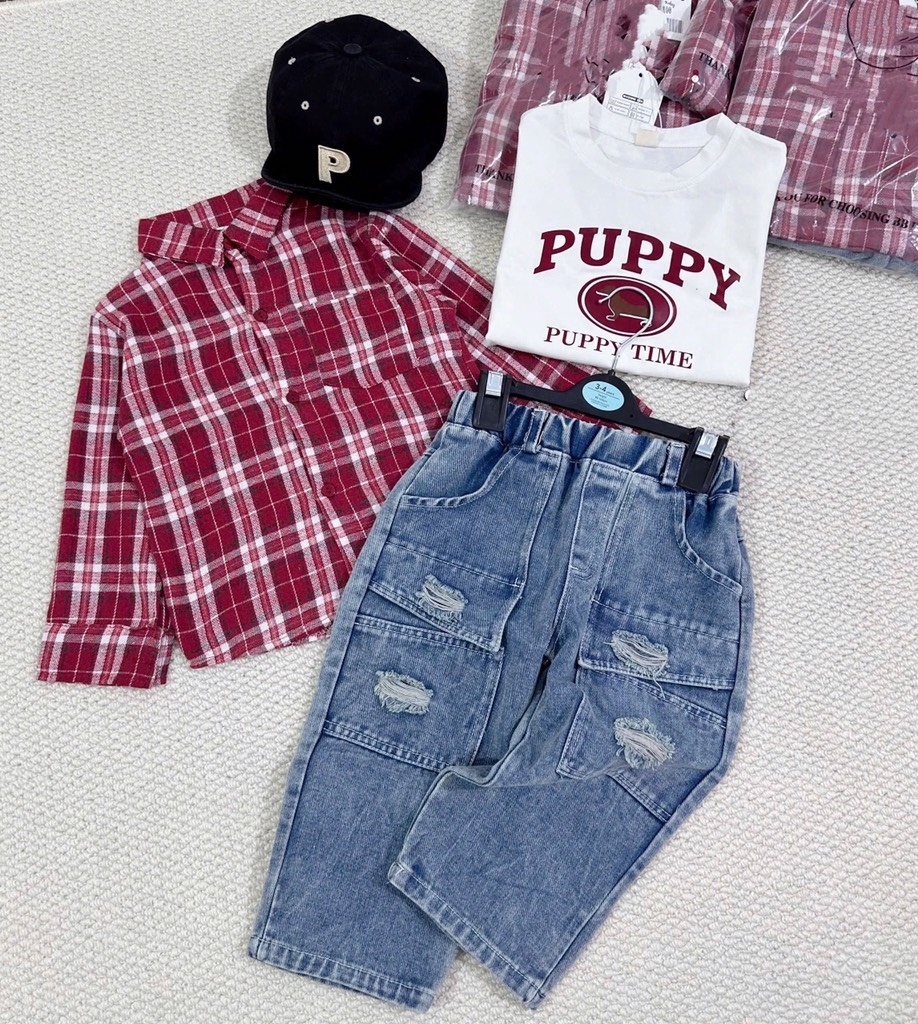 SET DÀI ÁO PHÔNG QUẦN BÒ KÈM SƠ MI KẺ ĐỎ BÉ TRAI