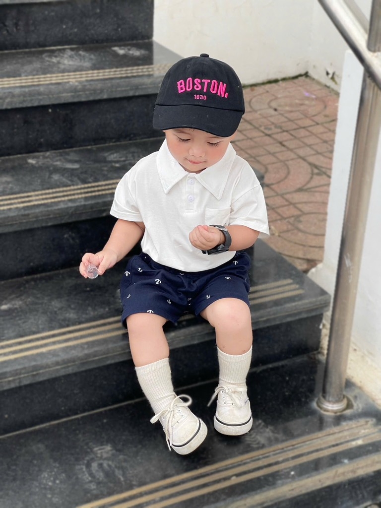 SET CỘC ÁO CỔ TRỤ QUẦN KAKI BÉ TRAI 2 MÀU