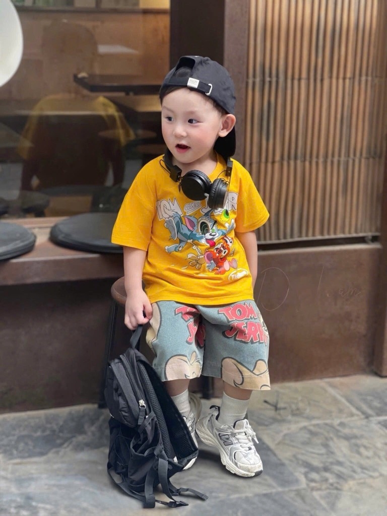 SET BÉ TOM VÀ JERRY BÉ TRAI