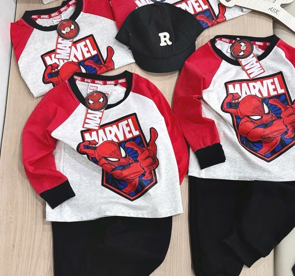 SET BỘ DÀI NGƯỜI NHỆN – QUẦN CHÂN CUA ĐỎ ĐEN BÉ TRAI